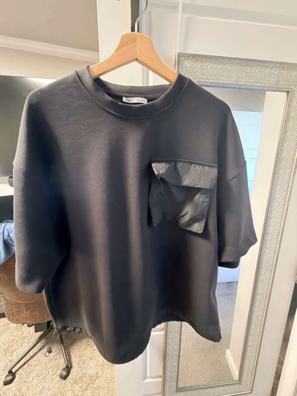 Zara Black Short-Sleeve Oversized Pocket Tee - Picture 2 of 5
